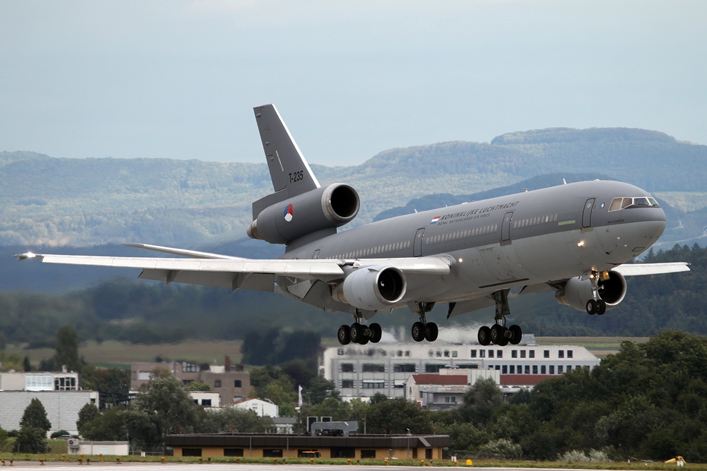 Netherlands - Air Force McDonnell Douglas KDC-10-30 T-235