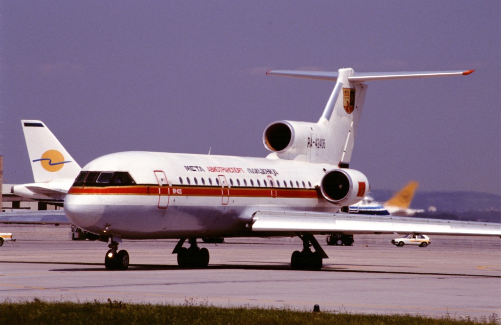 RA-42306.jpg