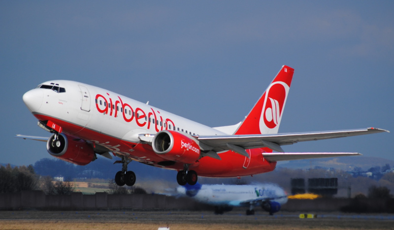 Airberlin / Boeing 737-700 / D-AHIA