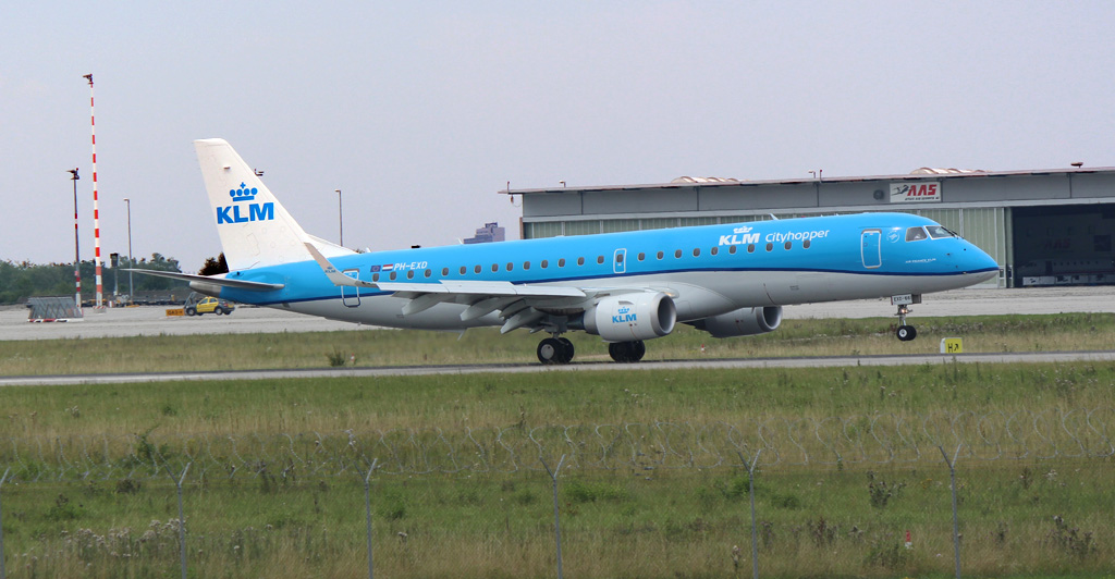 hier noch die klm in neuen farben