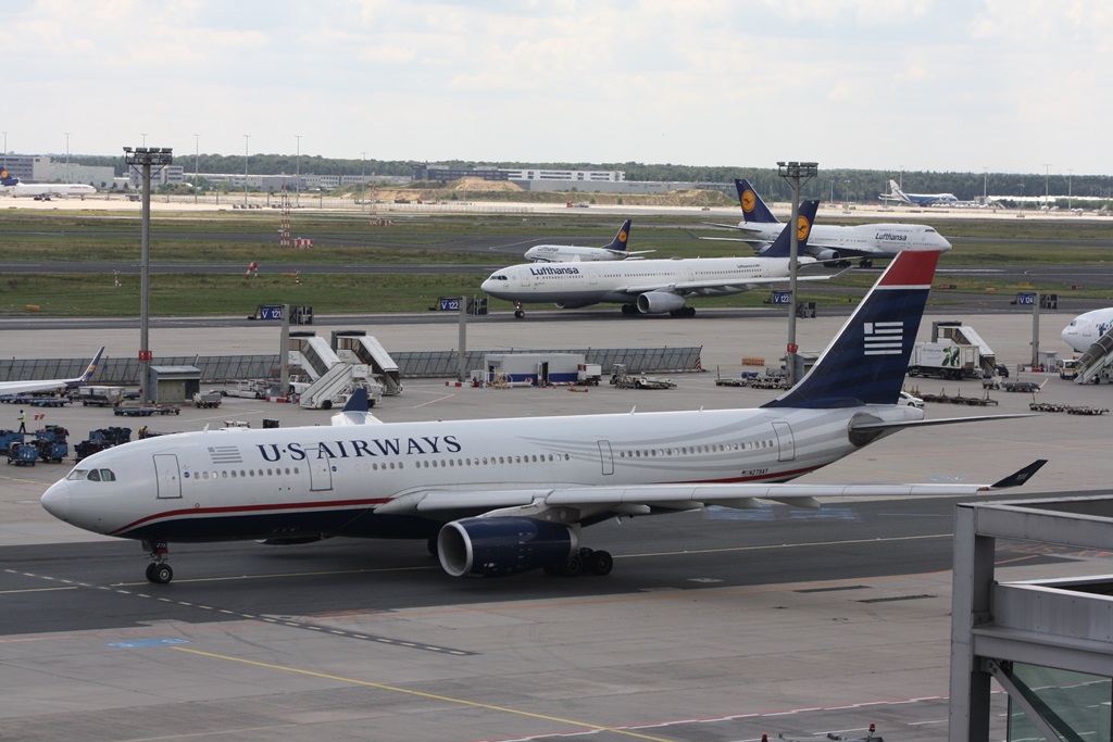 US Airways A330-200 N279AY