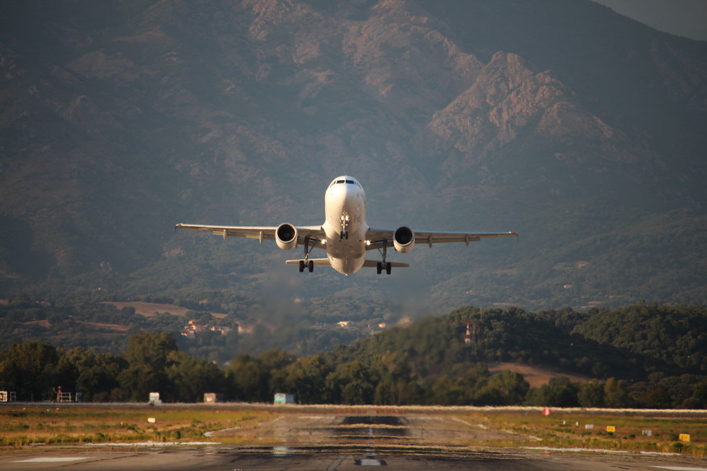 Air Corsica Airbus A320-216 (F-HZFM)