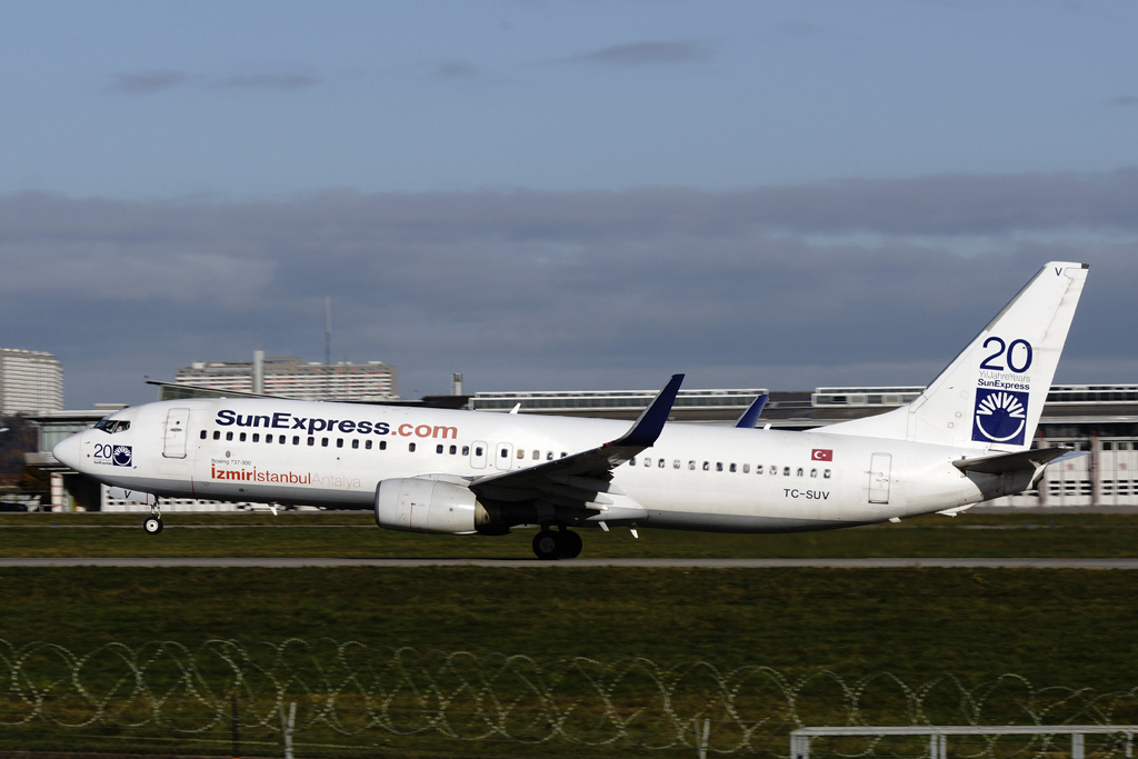 SunExpress Boeing 737-86N, TC-SUV