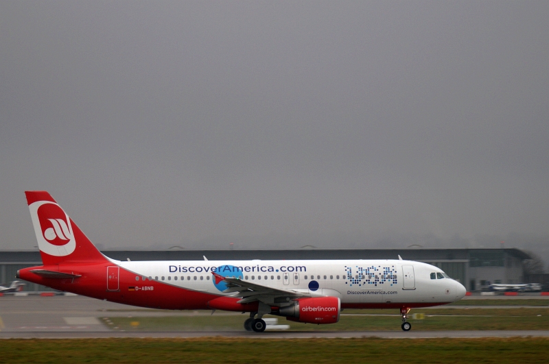 D-ABNB, Air Berlin, Airbus A320-214, DiscoverAmerica.com Livery