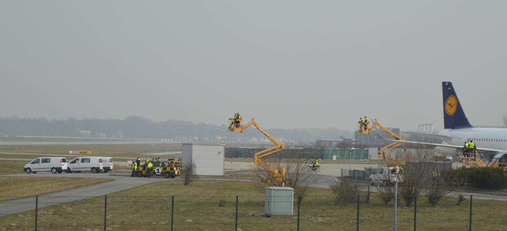 auch arbeiter vom airbuswerk waren neugierig