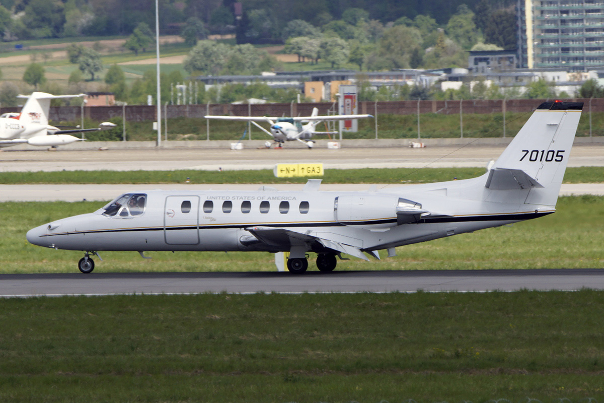 US AirForce UC-35 70105 - Wahrscheinlich der Mechaniker :-)