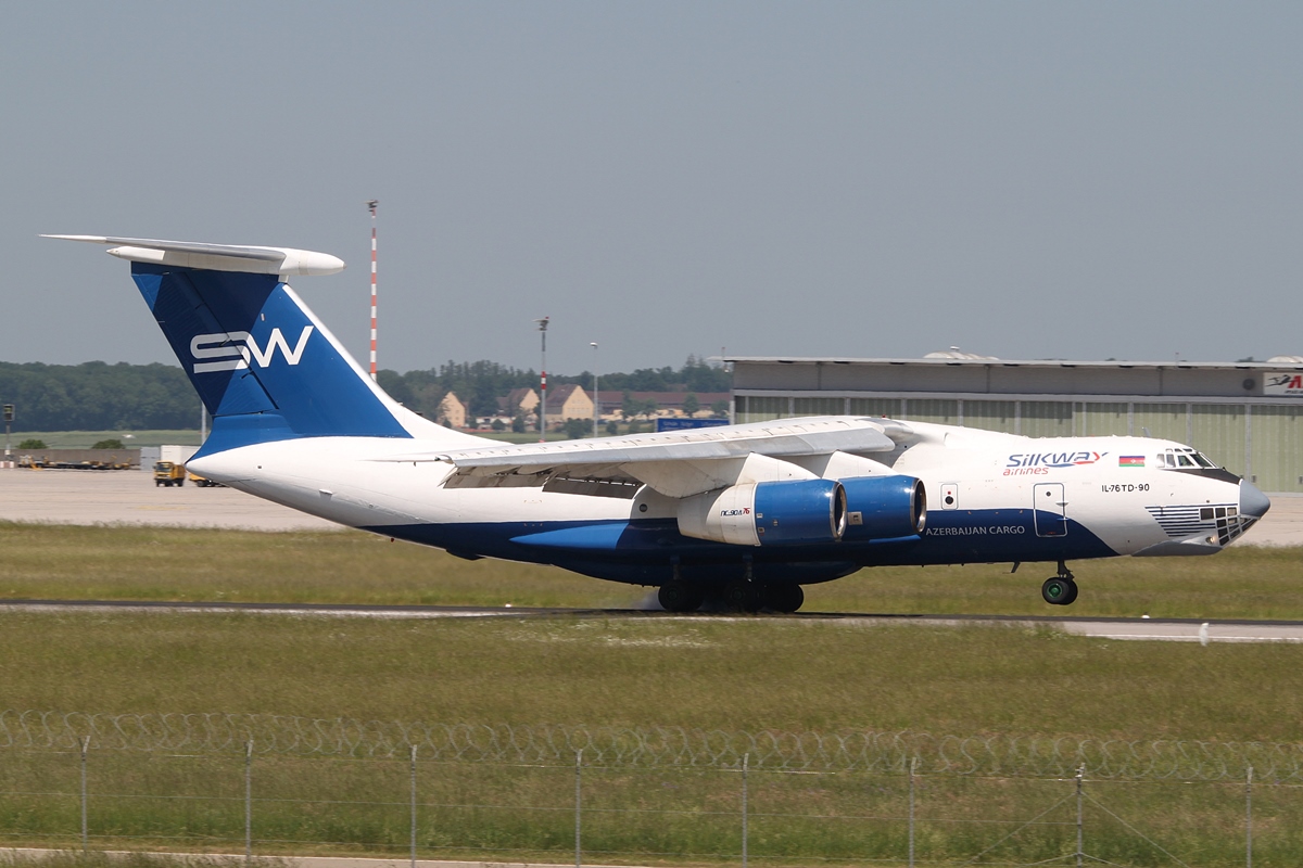 Silk Way Airlines Ilyushin Il-76TD-90SW 4K-AZ100