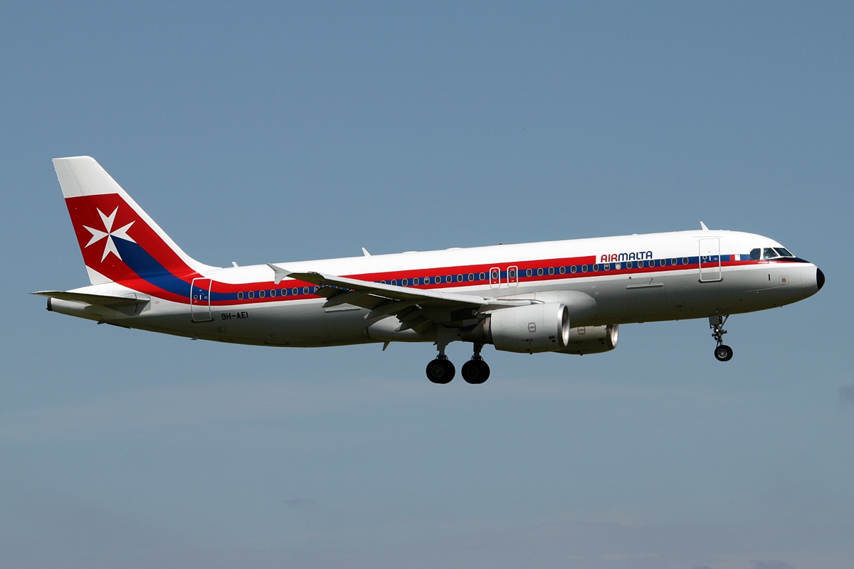 Air Malta Airbus A320-214 9H-AEI