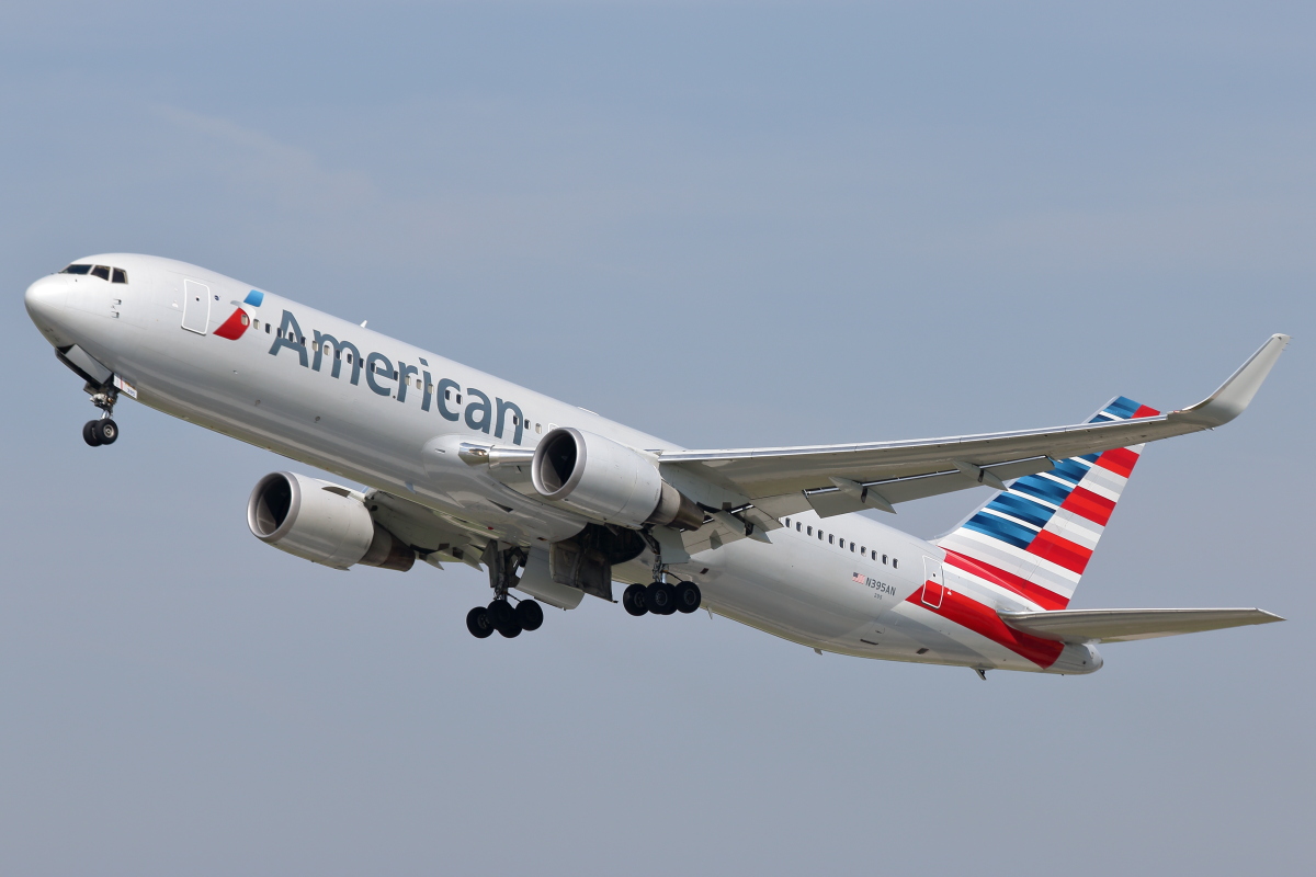 N395AN_American Airlines_767-323(ER).JPG