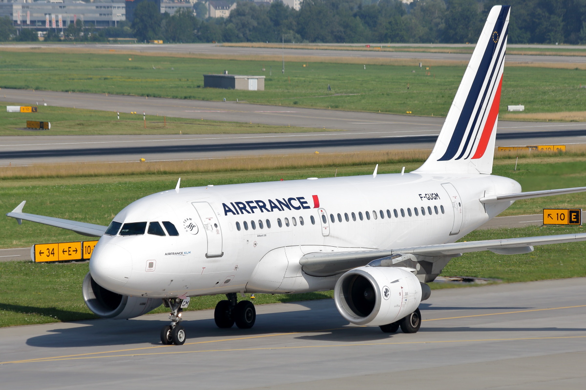 F-GUGM_Air France_A318-111.JPG