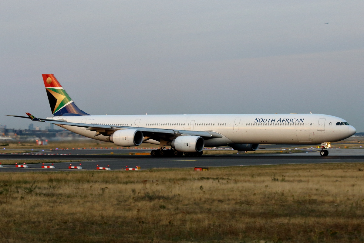 ZS-SND_South African Airways_A340-642.JPG
