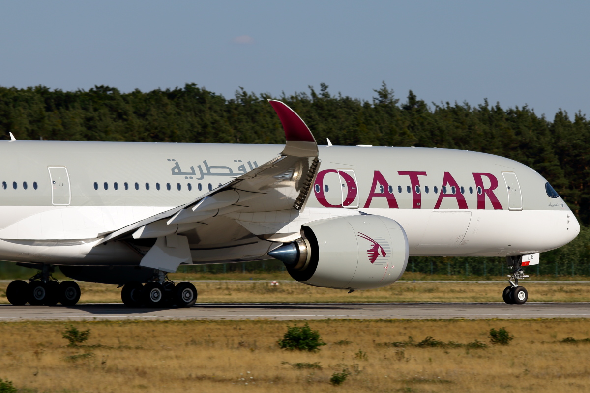 A7-ALB - Qatar Airways - A350-941_1.JPG