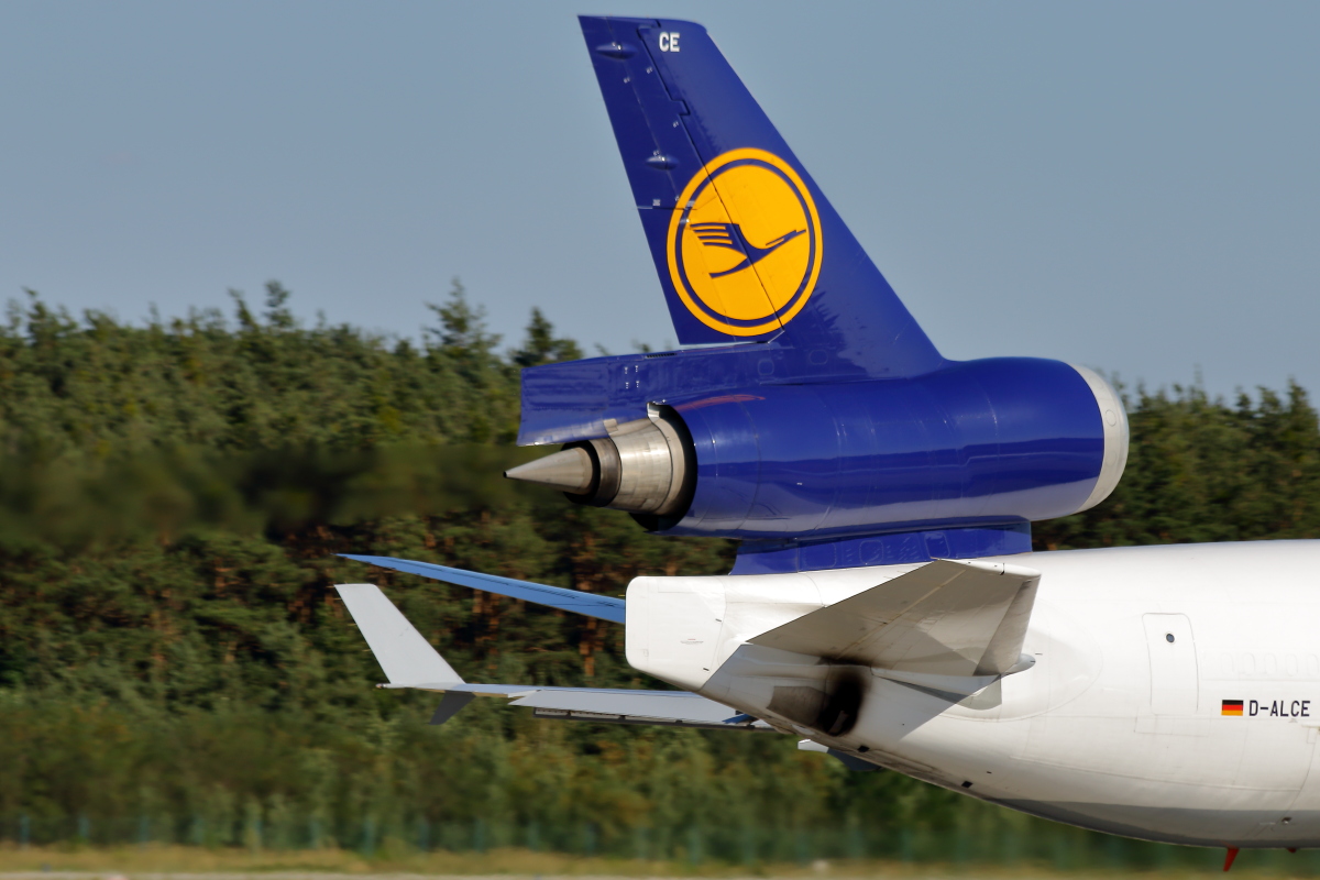 D-ALCE - Lufthansa Cargo - MD-11F.JPG