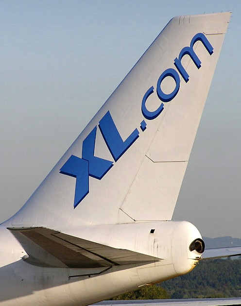 TF-AMK-tail.jpg