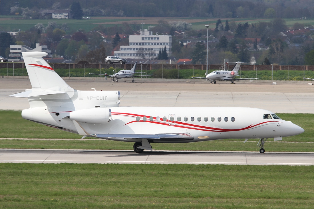 Volkswagen Air Services Dassault Falcon 7X VP-CUH