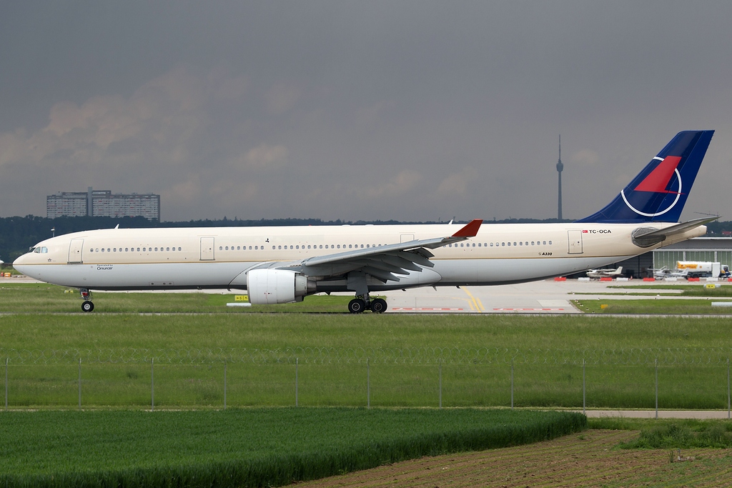 comp_IMG_4833__TC-OCA.jpg