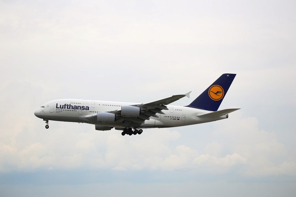 Lufthansa A380 "Peking"