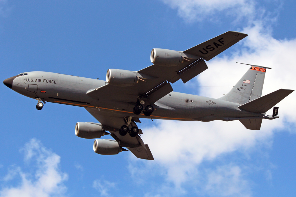 kc135.jpg