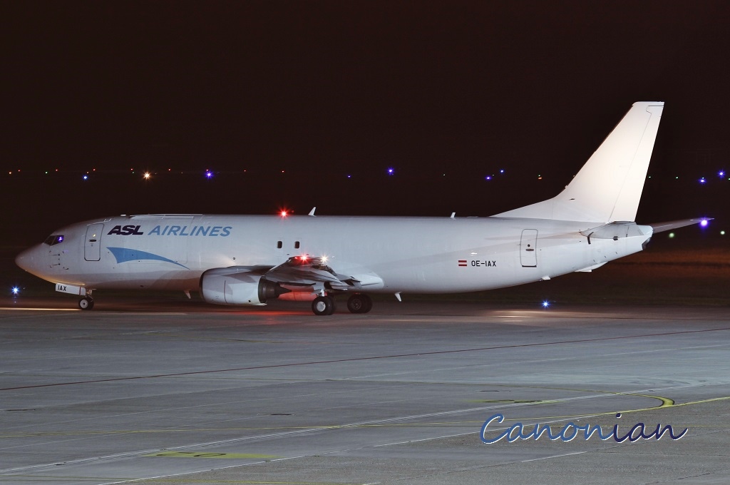 OE-IAX für TNT