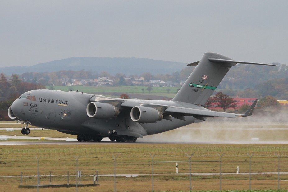 pics (3).JPG (319.64 KiB) 1847 mal betrachtet United States - US Air Force (USAF) Boeing C-17A Globemaster III 10-0219