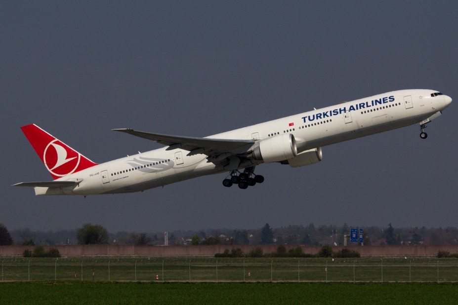 Turkish Airlines Boeing 777-3F2(ER) - TC-JJG "Yıldız"