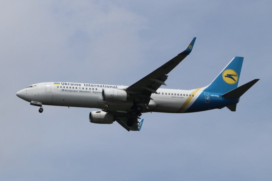 UR-PSE (Flug PS401) von Kiev (Ukraine)
