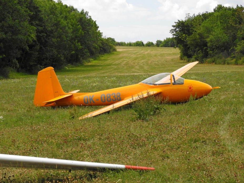 DSCN0143.JPG (695.65 KiB) 1482 mal betrachtet OK-0838<br />Letov LF-107 Lunak