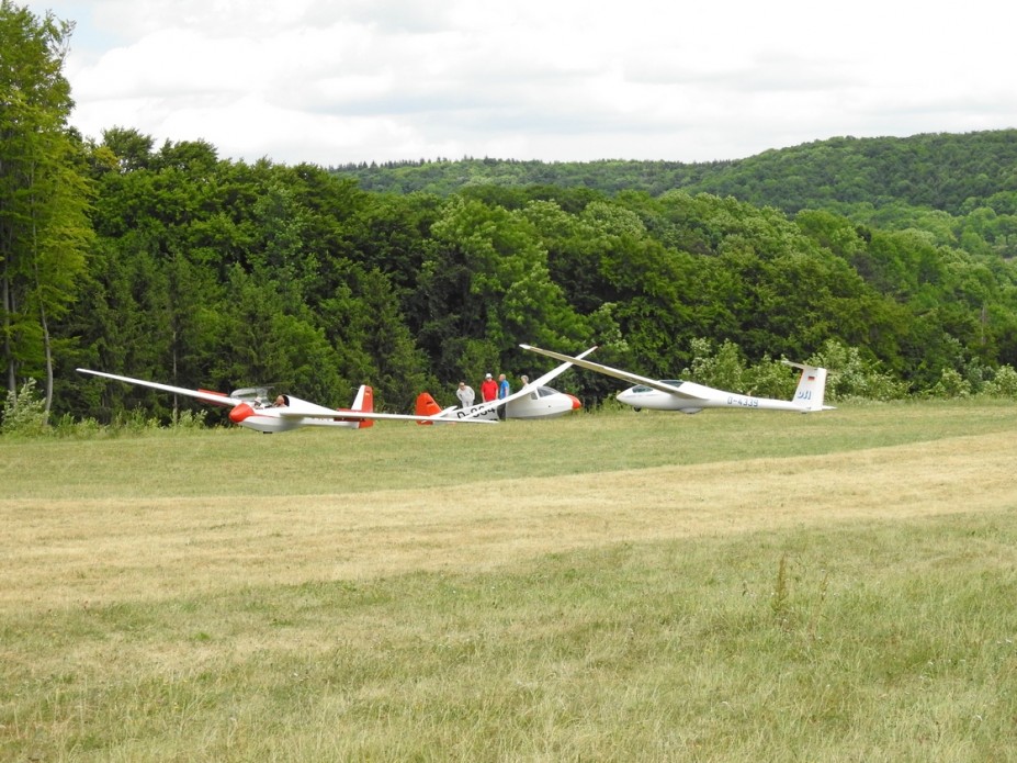 DSCN0176.JPG (641.5 KiB) 1510 mal betrachtet Übersichtsfoto über das Fluggeschehen