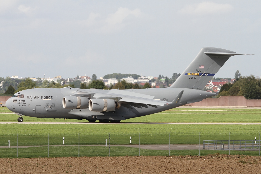 USA - Air Force  Boeing C-17A Globemaster III 00-0175