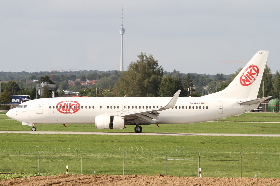 NIKI  Boeing 737-86J D-ABAF