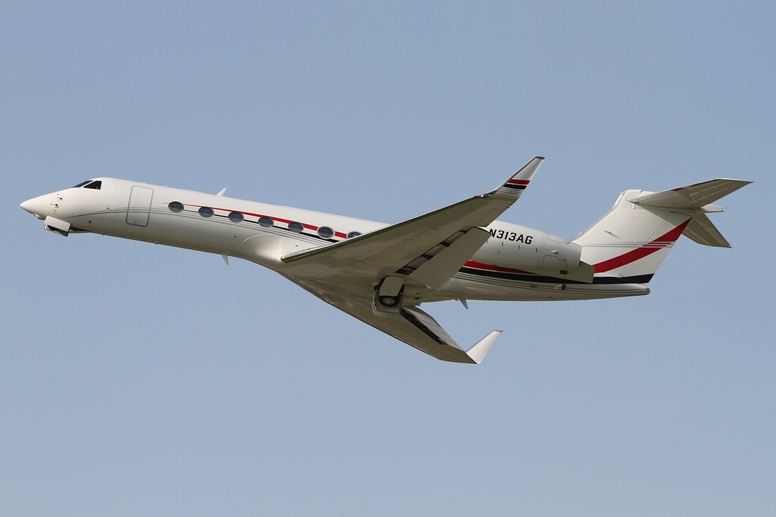 Private Gulfstream G-V(SP) N313AG