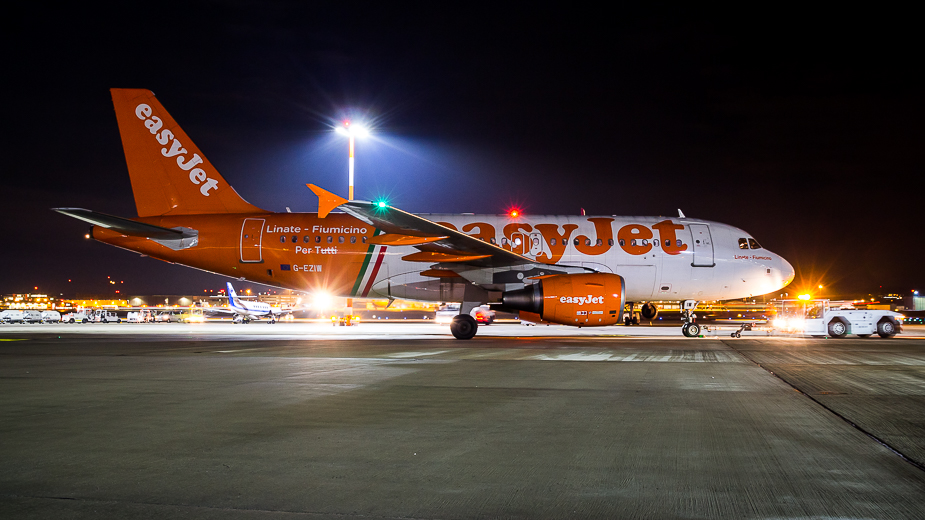 20171201_0452_G-EZIW.jpg