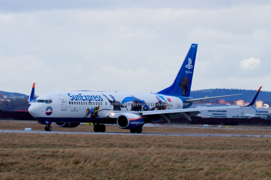 SunExpress B737-800 Playstation Livery TC-SNN