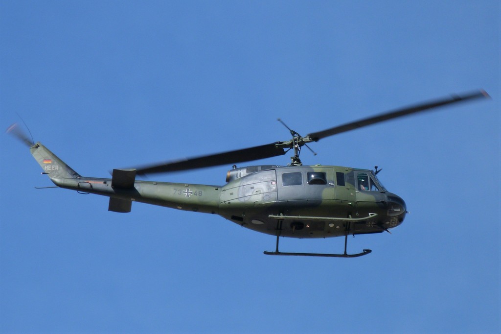73+48 UH-1D
