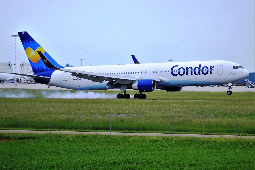 Condor - B767-300<br />D-ABUC