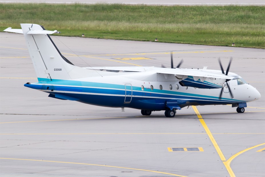 IMG_4757-2.jpg (459 KiB) 2044 mal betrachtet US Air Force / 10-3068 / Dornier C-146A Wolfhound