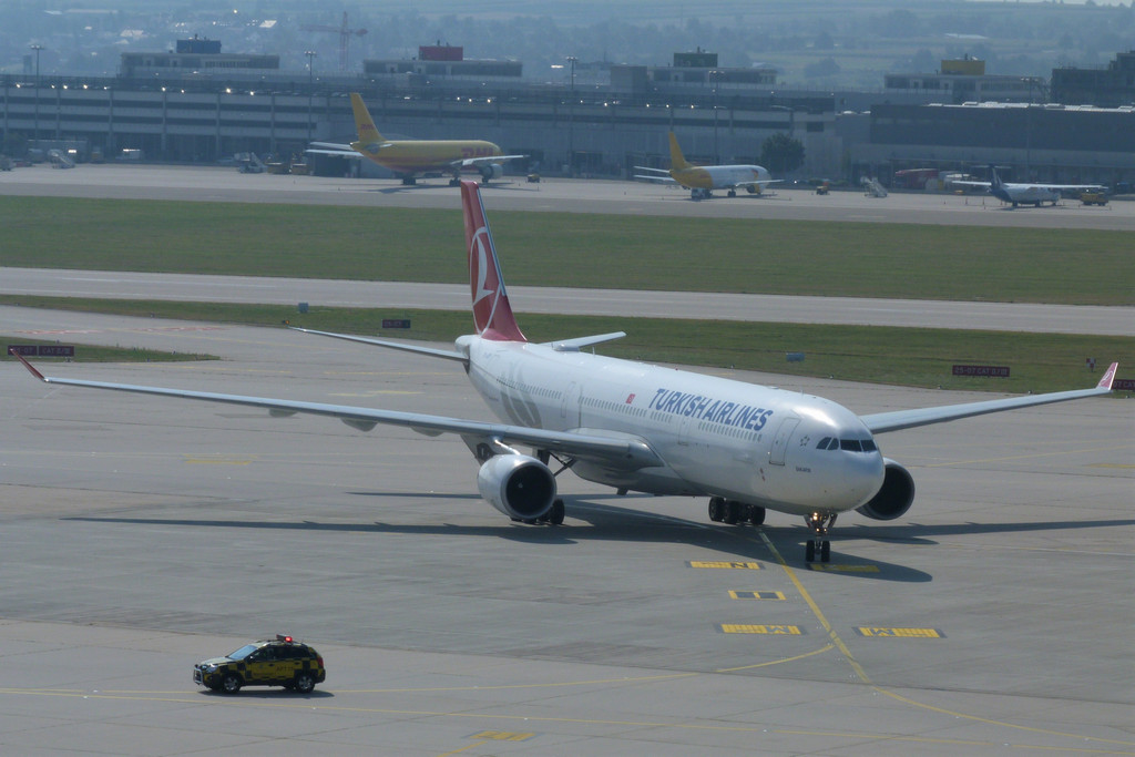 TC-JOF    A330-303    Turkish Airlines