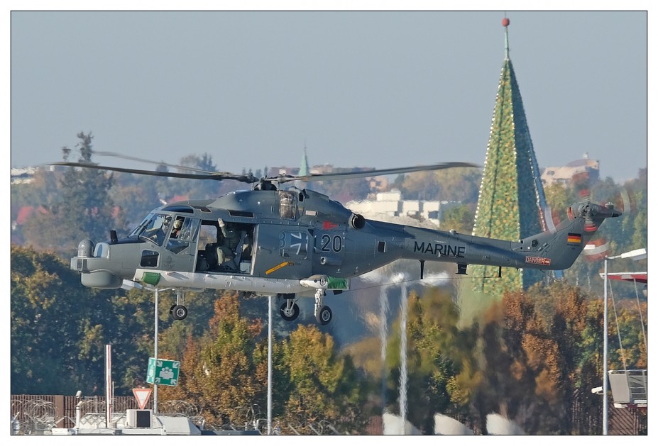 EDDS20181010-02.jpg (473.42 KiB) 2157 mal betrachtet 83+20 // German Navy // Sea Lynx Mk.88A