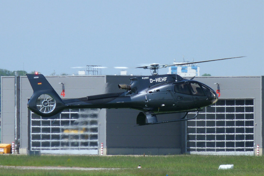 P1160685.jpg (581.8 KiB) 2477 mal betrachtet D-HEHF Eurocopter EC-130T2