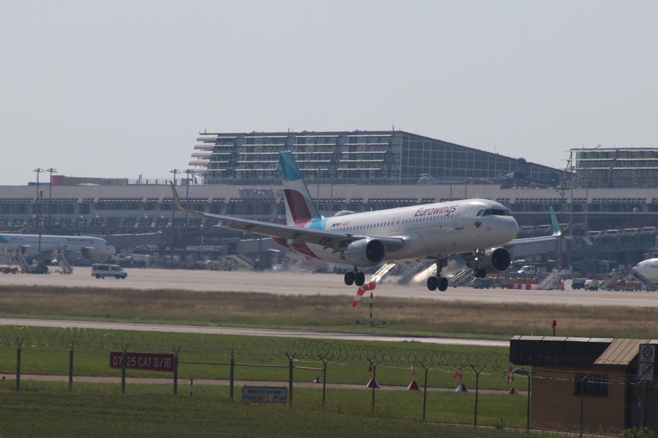 D-AIZT // Airbus A320-214 (6 Jahre alt) // Eurowings // EW2605 aus Lissabon