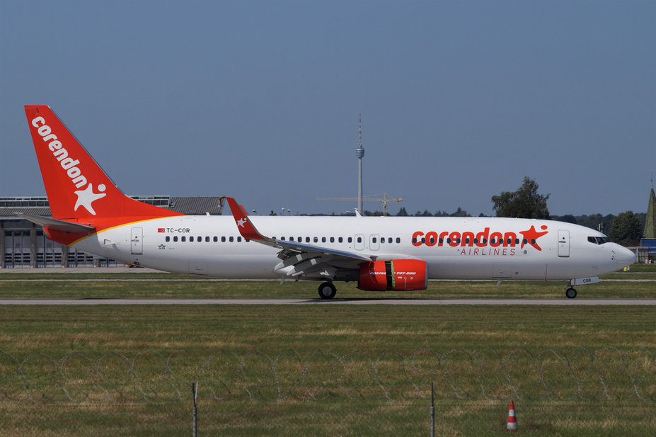 TC-COR    737-8SH     Corendon Airlines