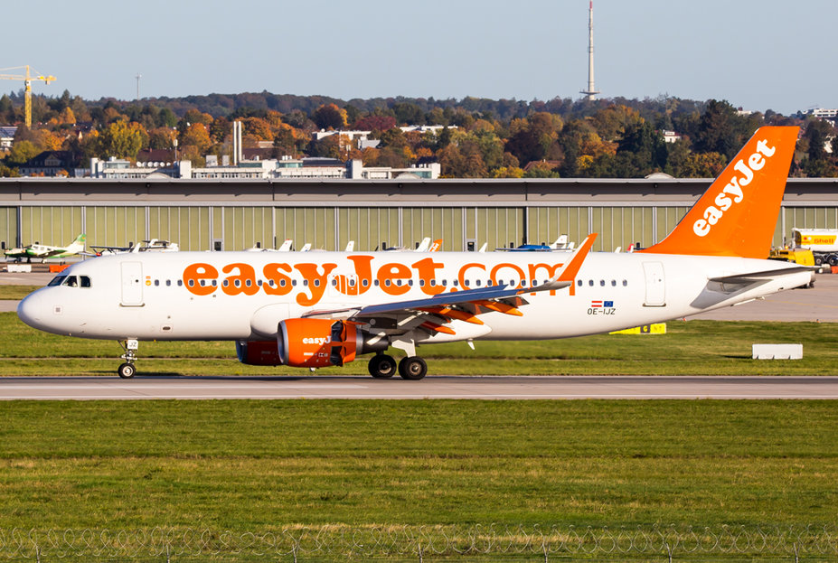 IMG_5351-2.jpg (737.66 KiB) 5823 mal betrachtet easyJet Europe / OE-IJZ / Airbus A320-214