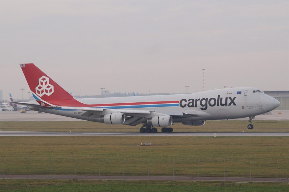 DSC01659.jpg (436.88 KiB) 2213 mal betrachtet LX-DCV 747-4B5(BCF) Cargolux