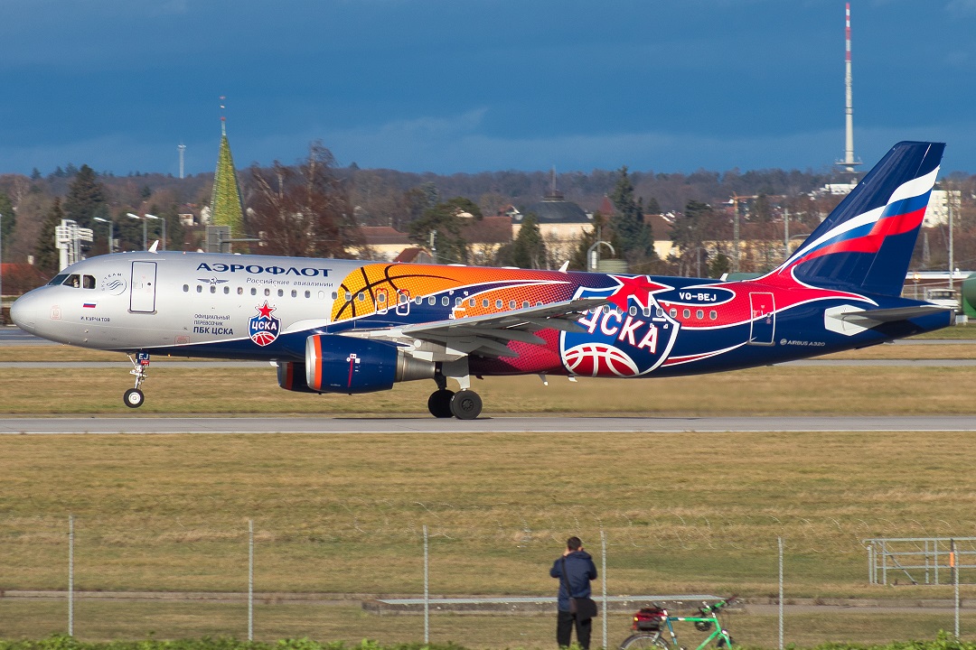 Die neue Aeroflot Sonderlackierungen auf dem VP-BEJ.