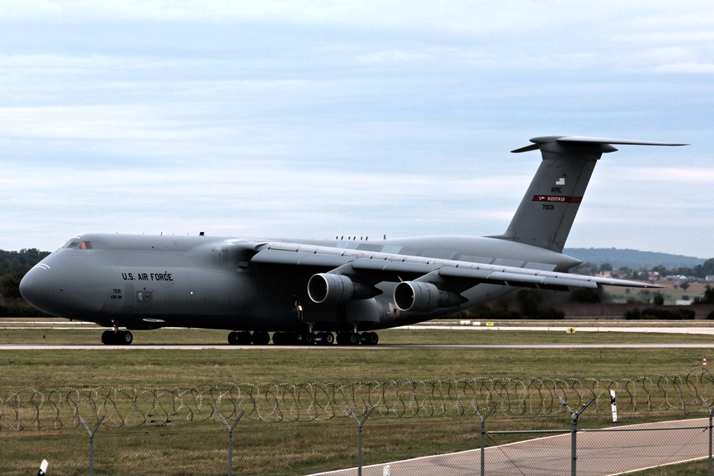 87-0031 Lockheed C-5B Galaxy US Air Force (USAF).JPG