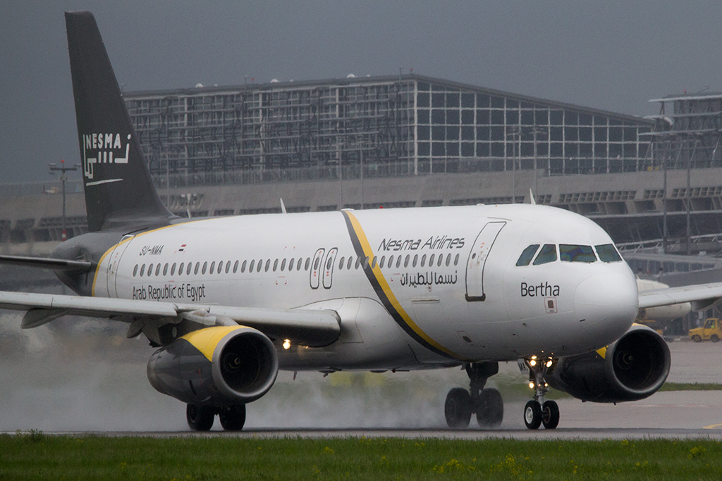 Nesma Airlines Airbus A320-232 - SU-NMA